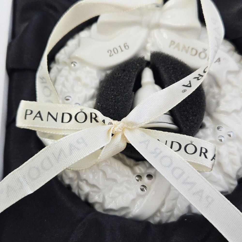 PANDORA Limited Edition 2016 Jared Wreath Ornament Porcelain CAMAW1 60002 - Picture 5 of 8